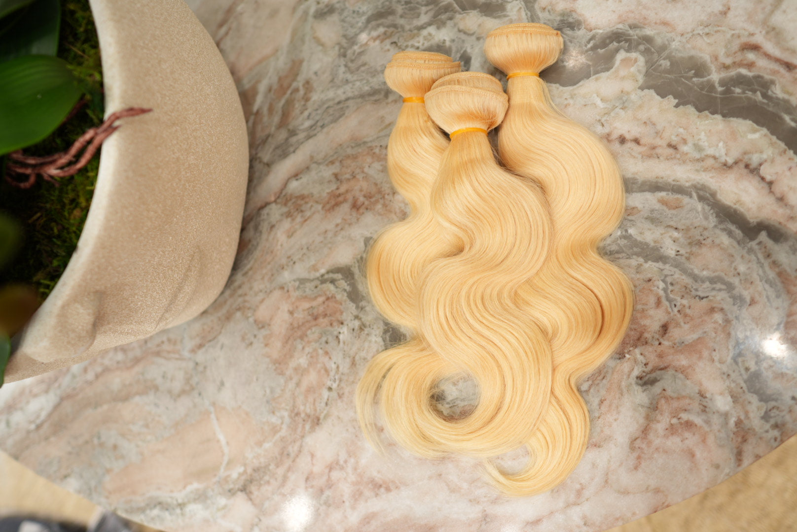 BRAZILIAN BLONDE BODY WAVE