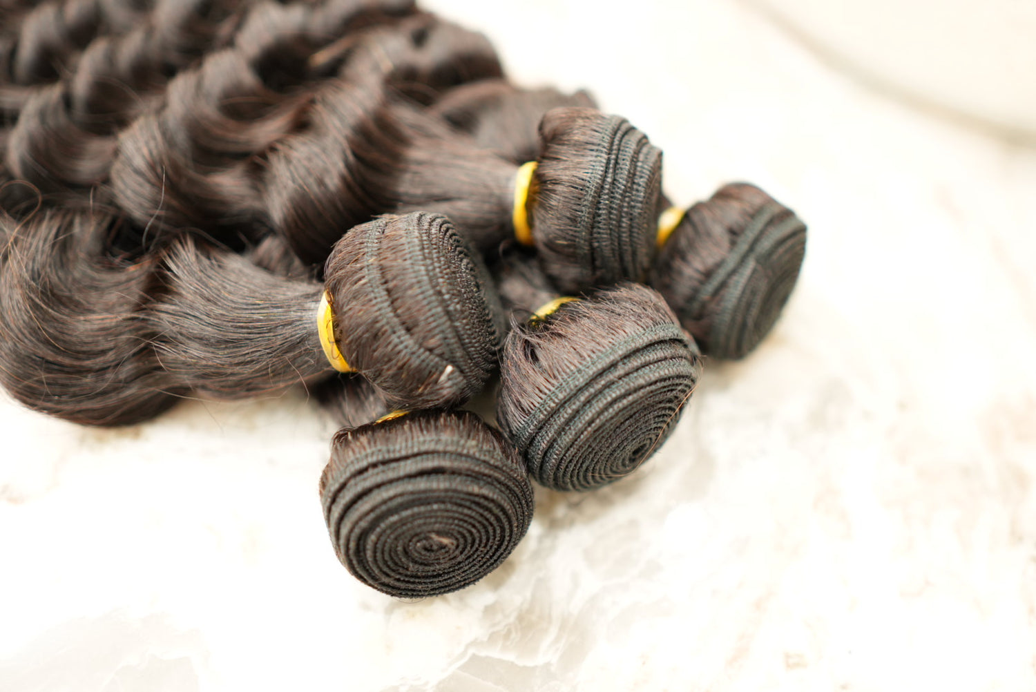 BRAZILIAN LOOSE CURL INDIVIDUAL BUNDLES