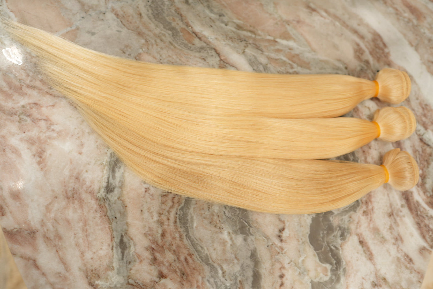 BRAZILIAN BLONDE  STRAIGHT