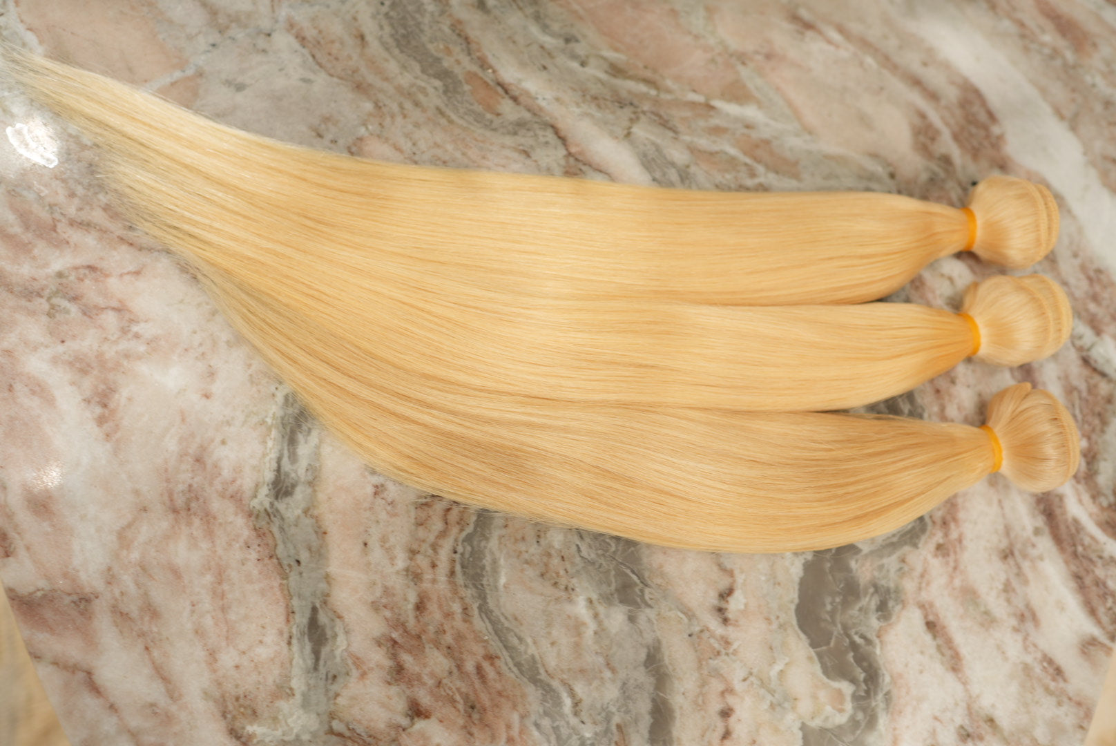 BRAZILIAN BLONDE  STRAIGHT